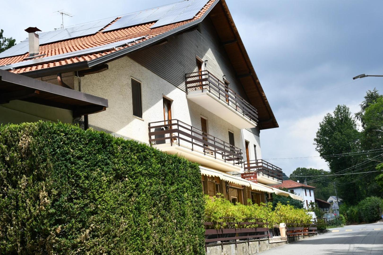 Albergo La Coldra Quarona Esterno foto